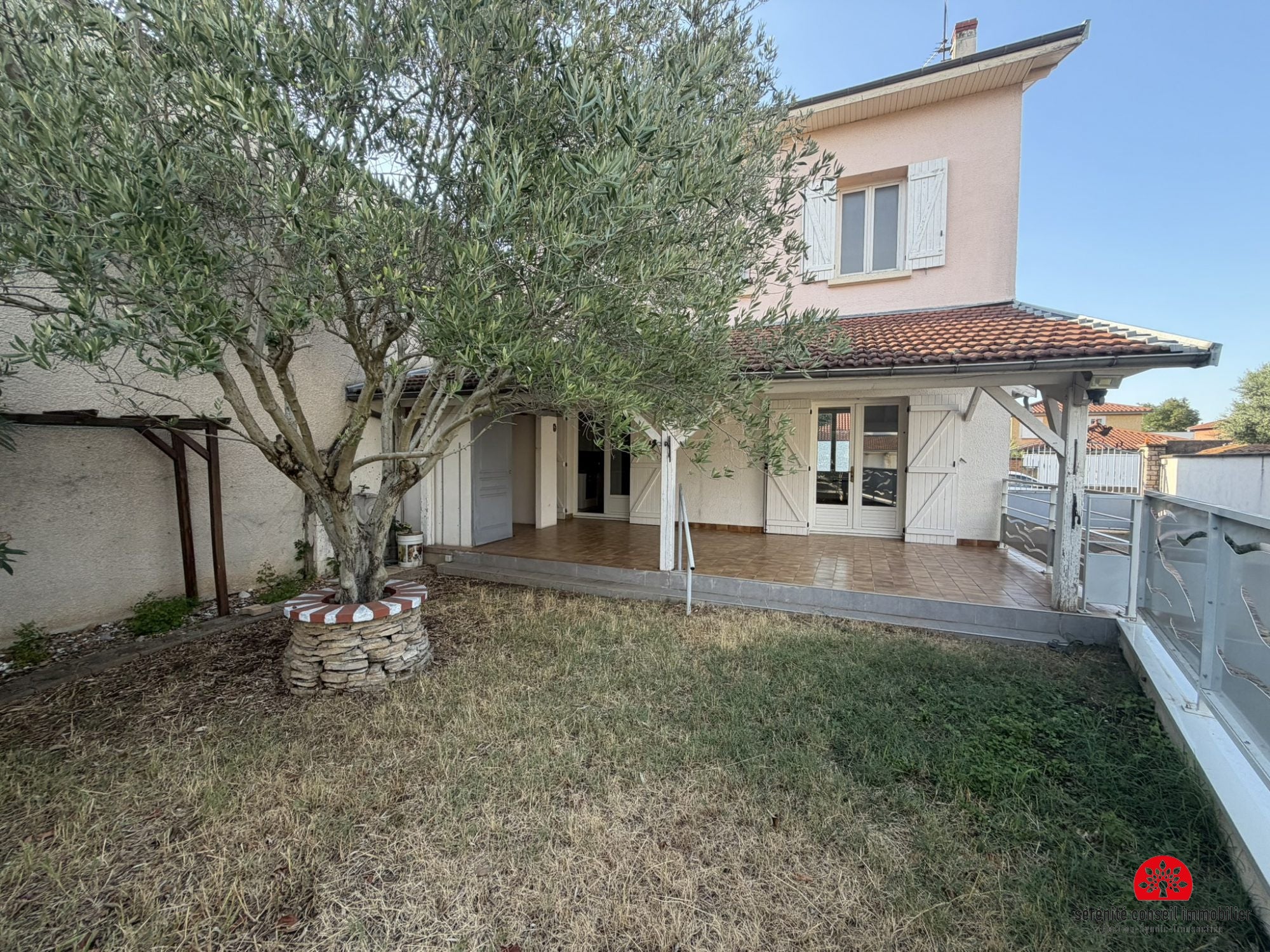 House Avenue des Combattants in Bron