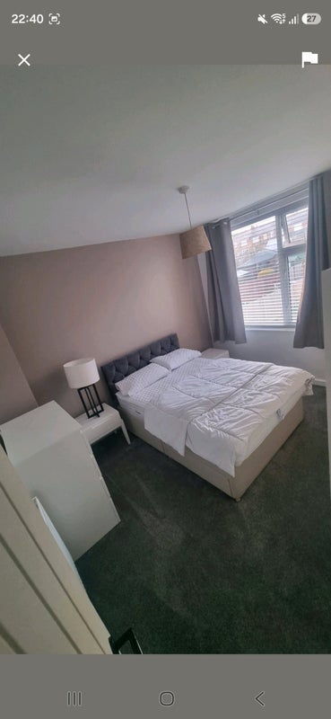 Room Macaulay Road in Coventry