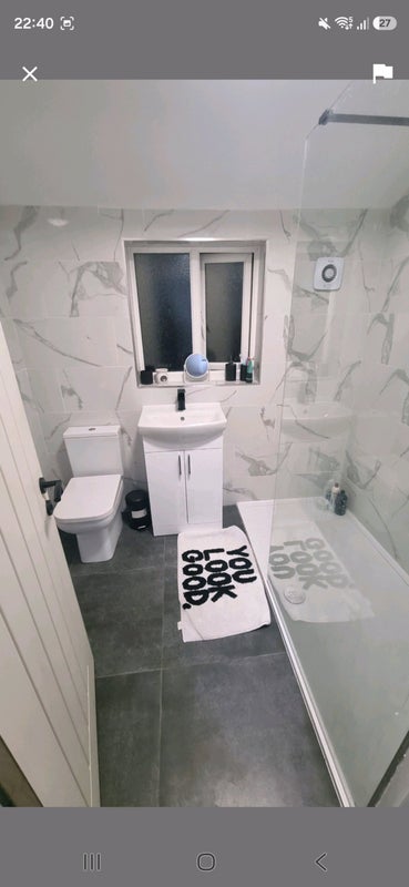 Room Macaulay Road in Coventry