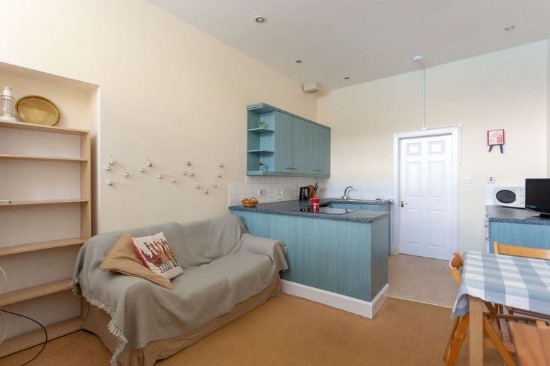 Flat Watson Crescent in City of Edinburgh