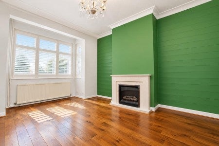 House Chadville Gardens in Greater London