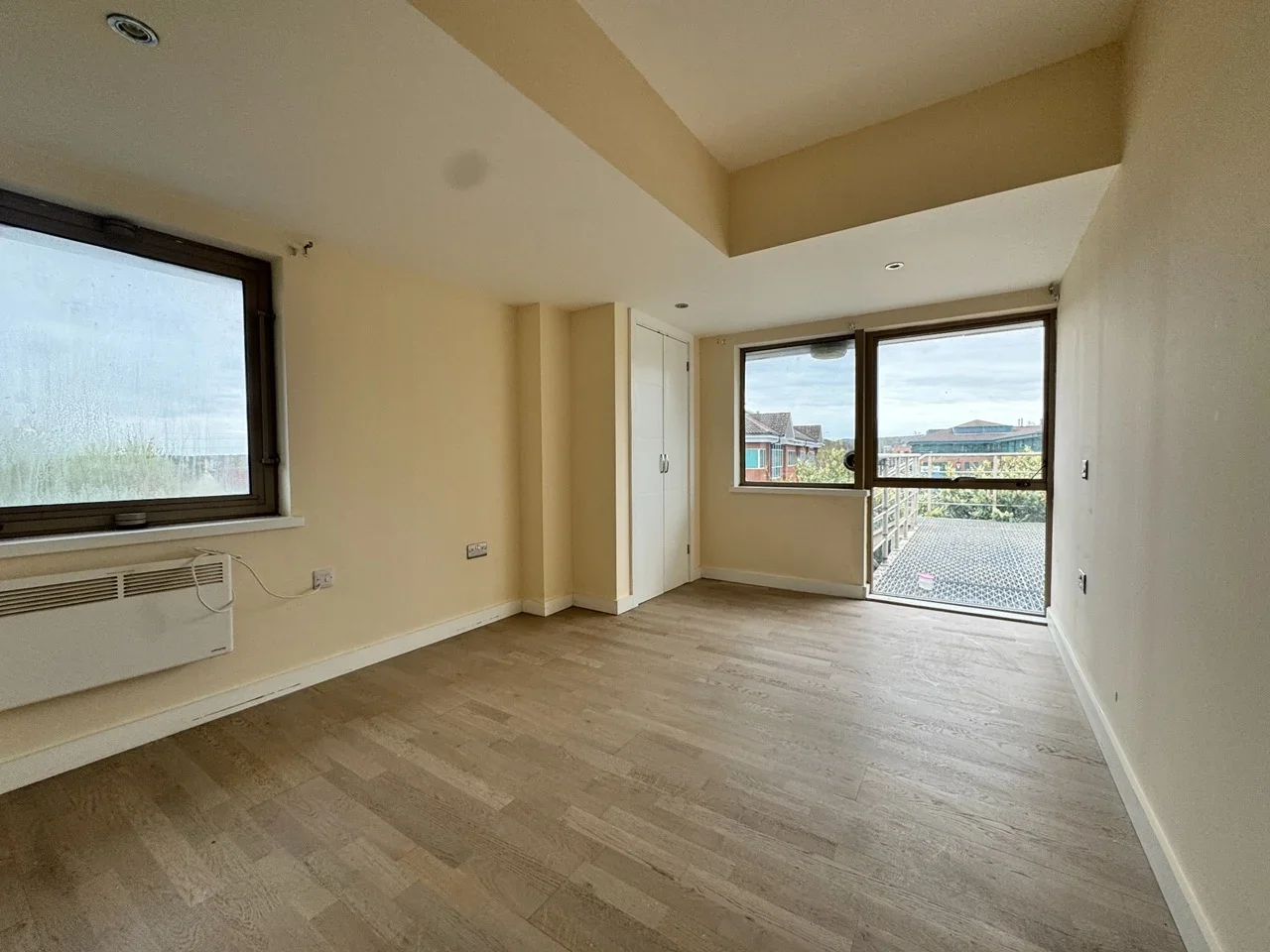 Flat Cleeve Road in Mole Valley