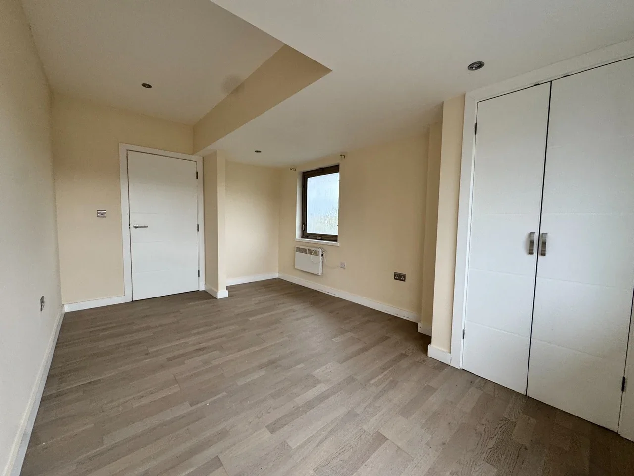 Flat Cleeve Road in Mole Valley