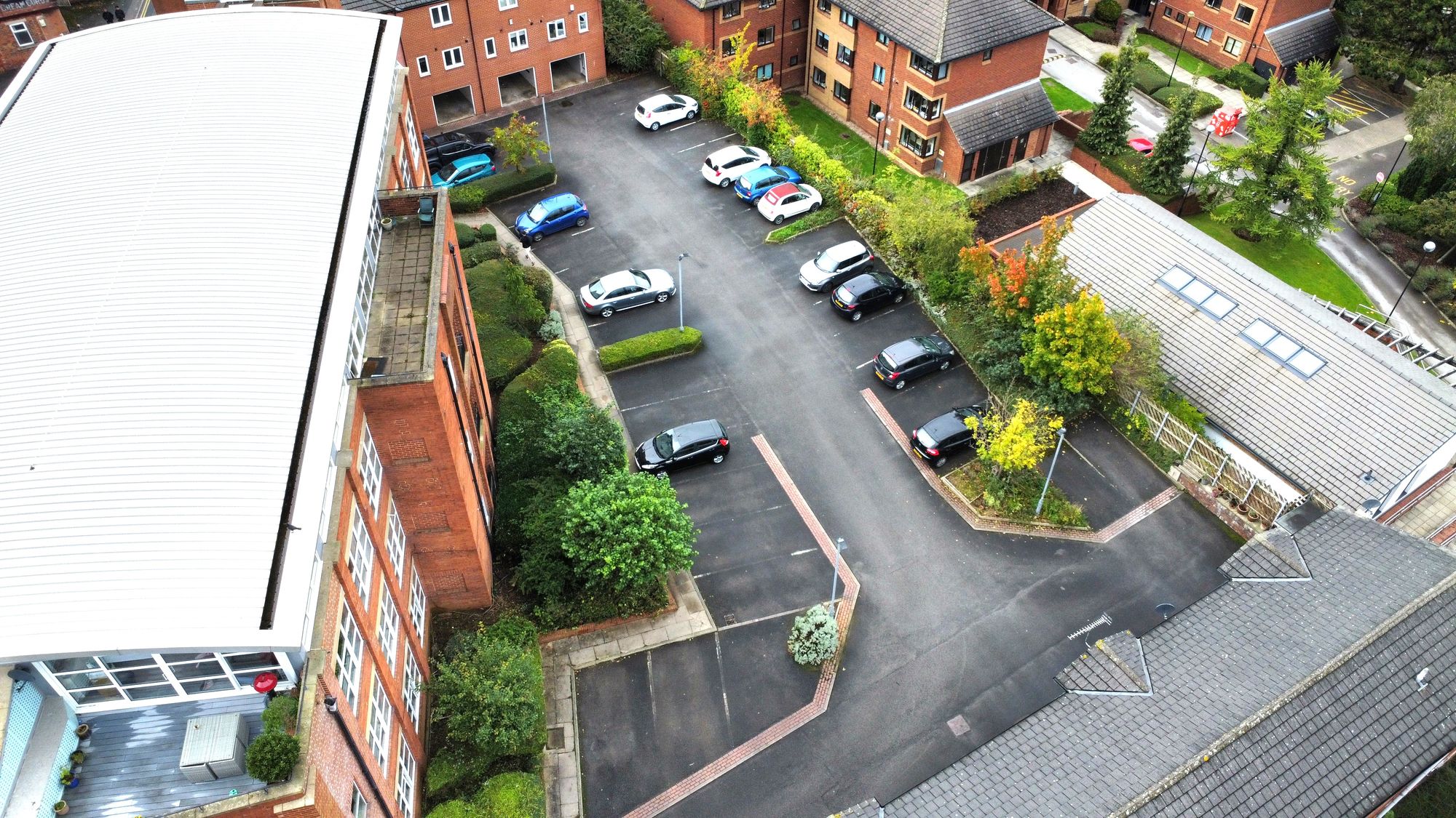 Flat Leicester Place in Leeds