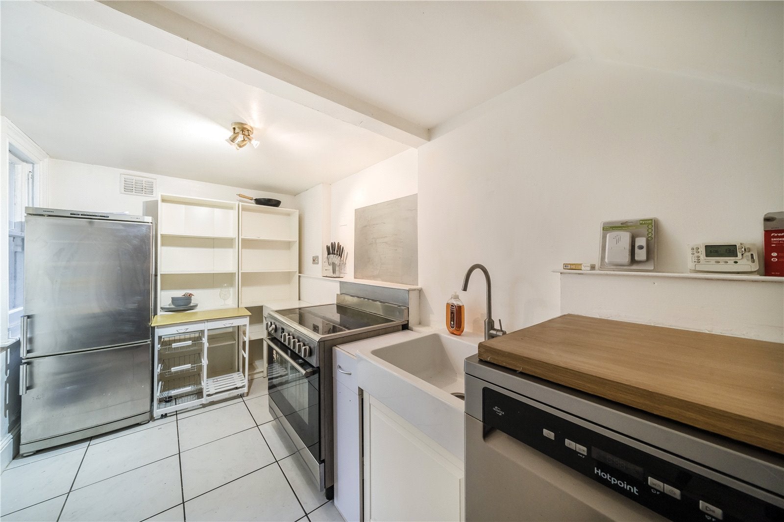Flat Blake Gardens in Greater London