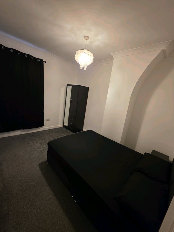 Room Parsonage Street in Stoke-on-Trent