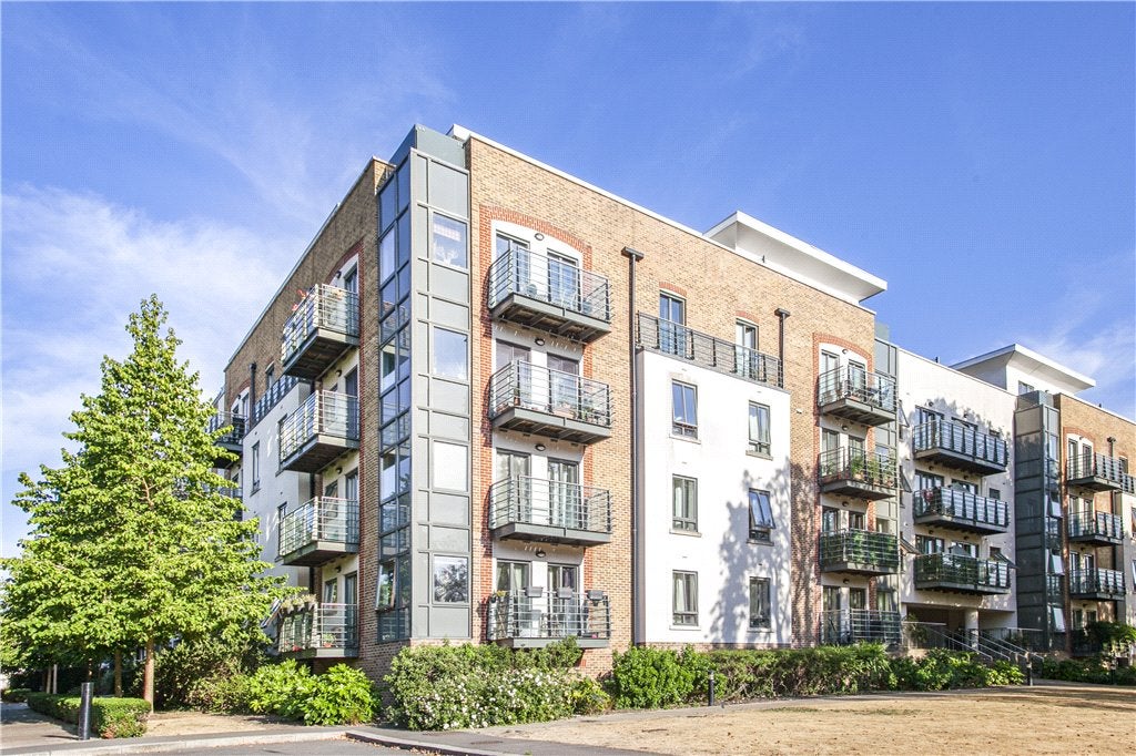 Flat Vitali Close in Greater London