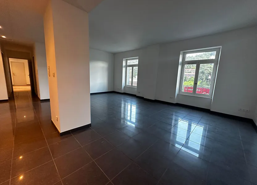 Appartement Avenue Claude Expilly à Vals-les-Bains