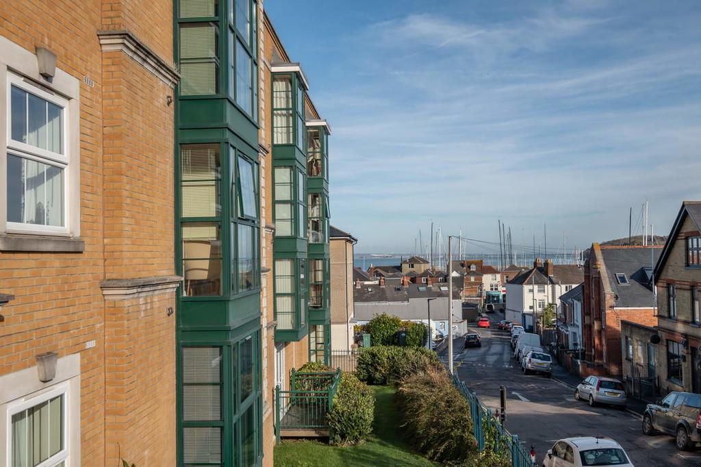 Flat The Maltings in Cowes