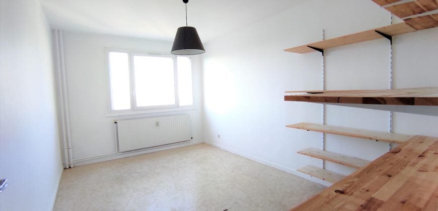 Flat Allée Athéna in Villeurbanne