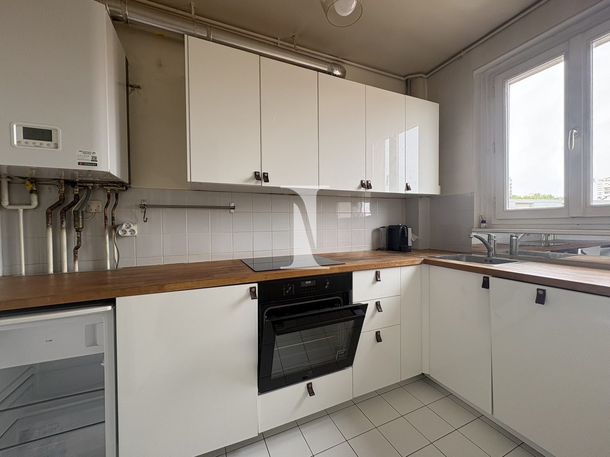 Appartement Avenue Jean Jaurès à Paris