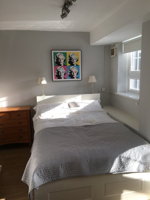 Room McMillan Street in Greater London