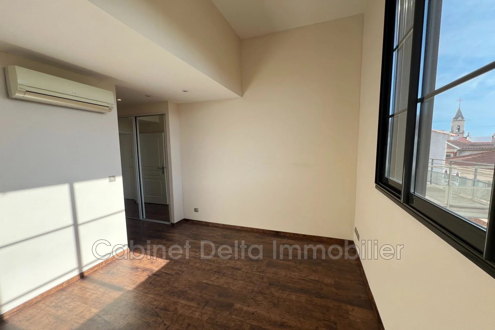 Appartement Avenue du Deuxième Spahis à Sanary-sur-Mer