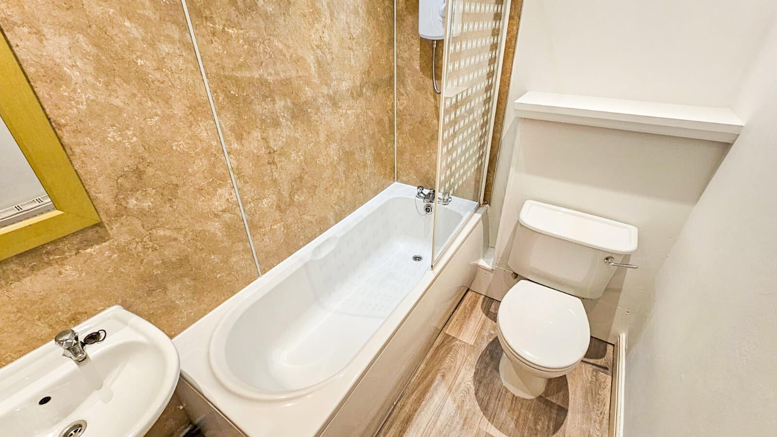 Room Rosebery Avenue in Rushcliffe