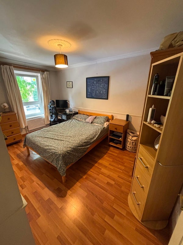 Room Patriot Square in Greater London