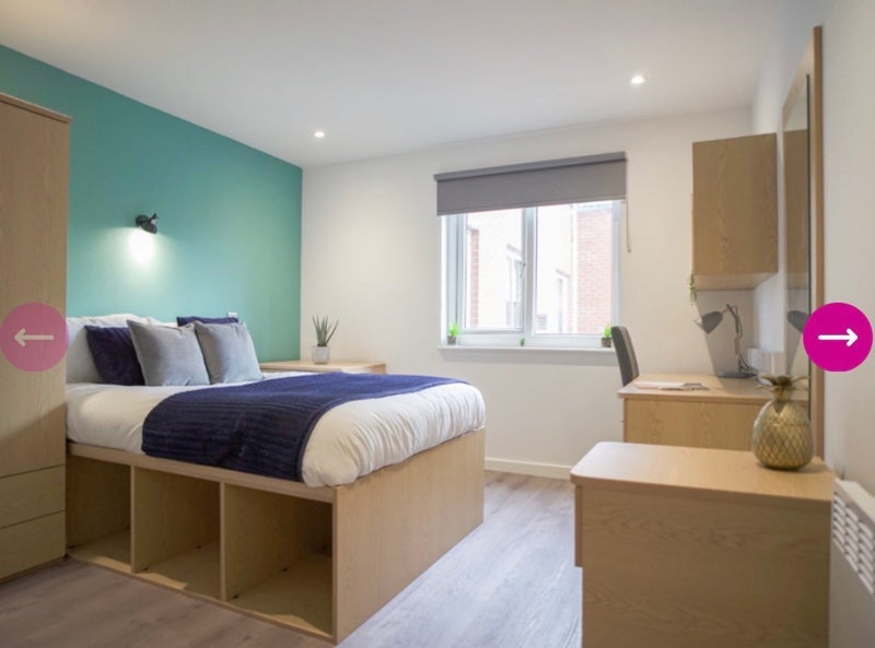 Room Moss Lane East in Manchester