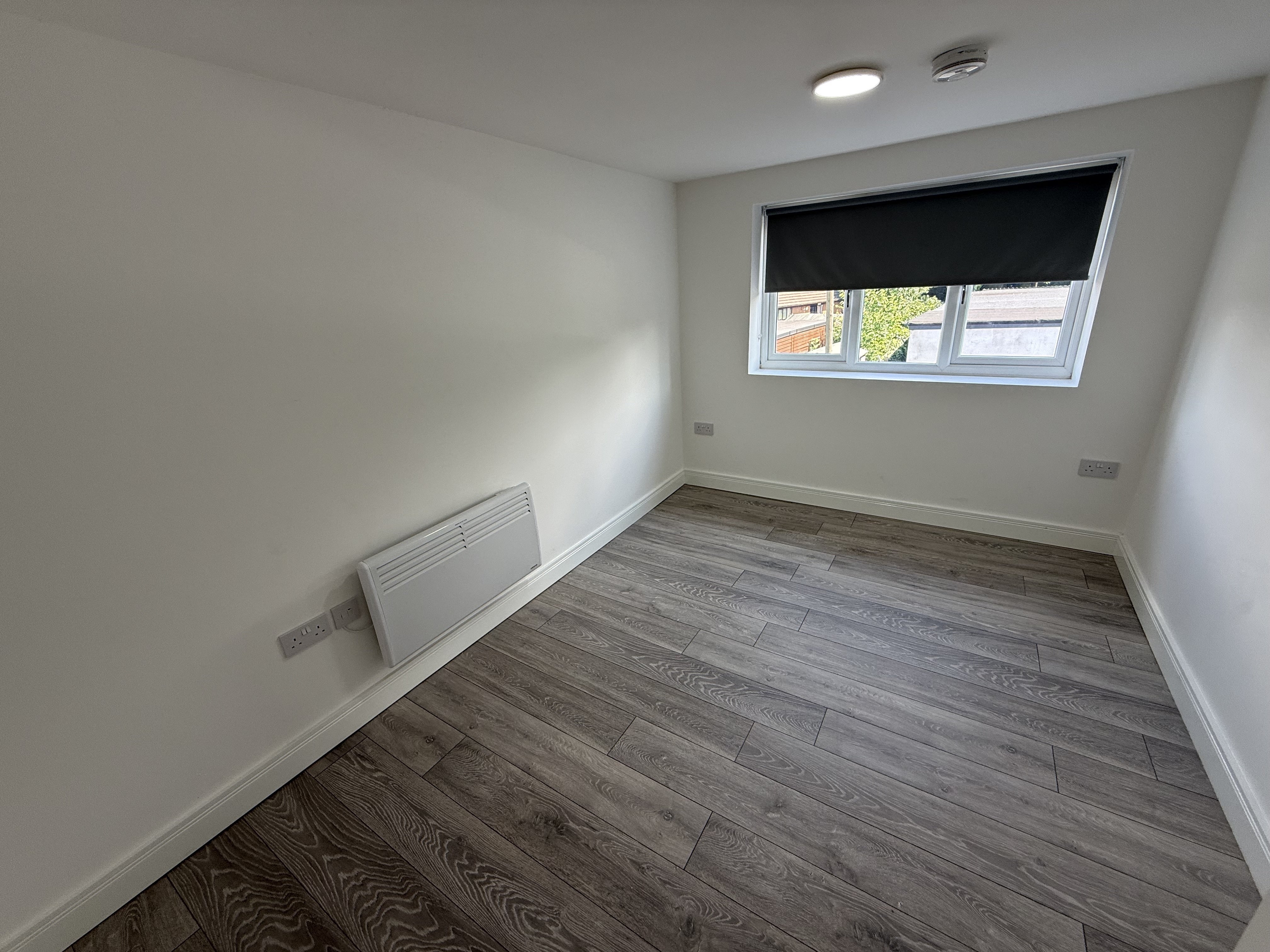 Flat Cannock Road in Wolverhampton