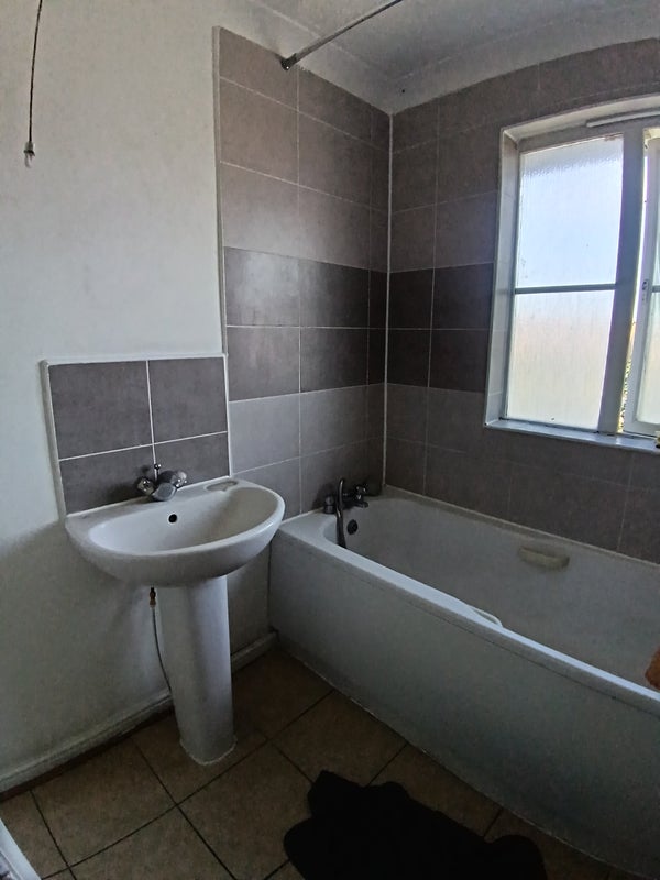 Room Redbourne Drive in Greater London