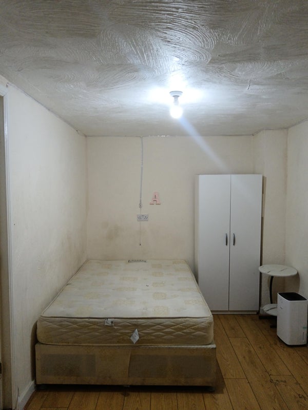 Room Redbourne Drive in Greater London