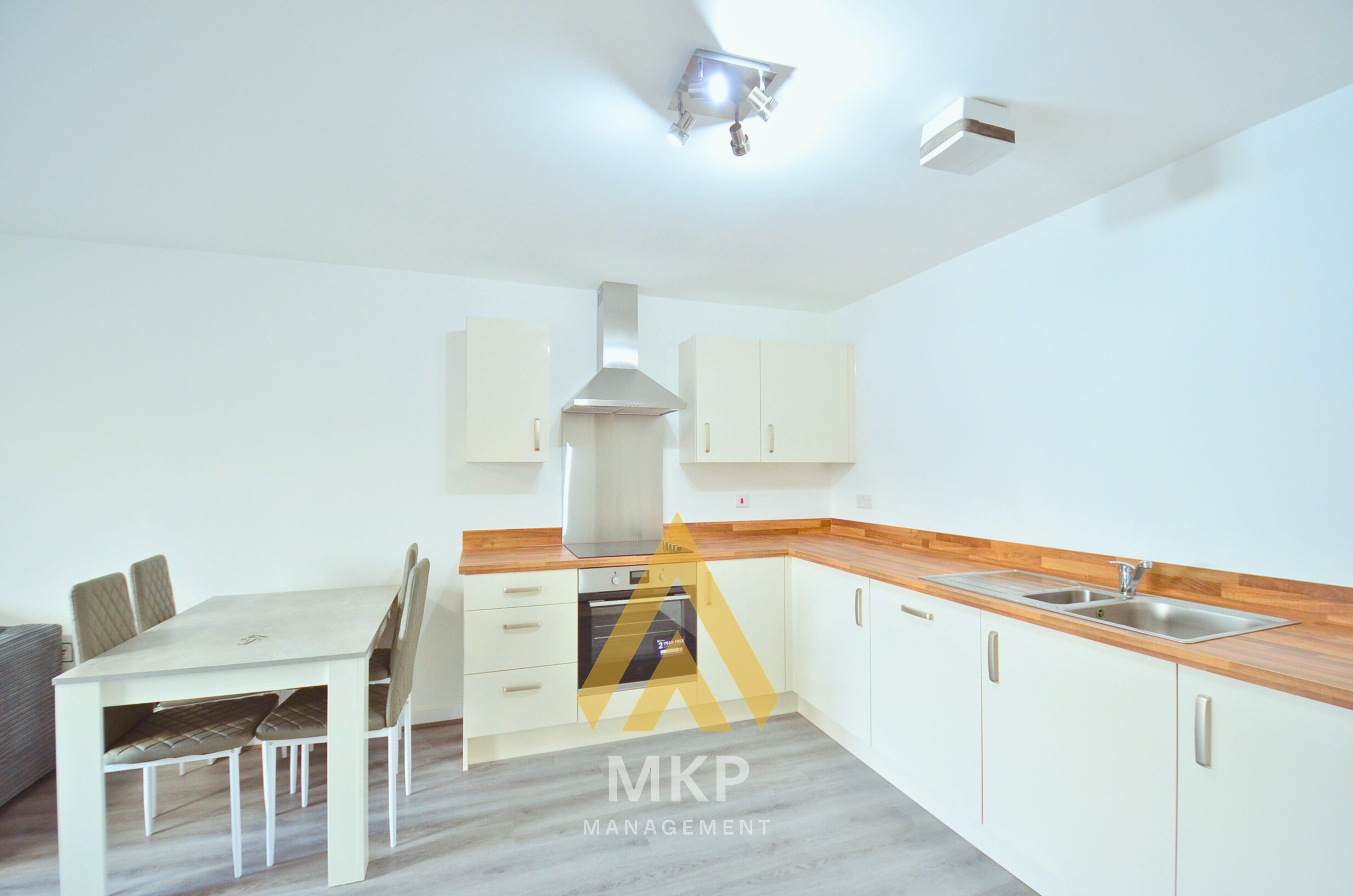 Flat Heeley Road in Birmingham