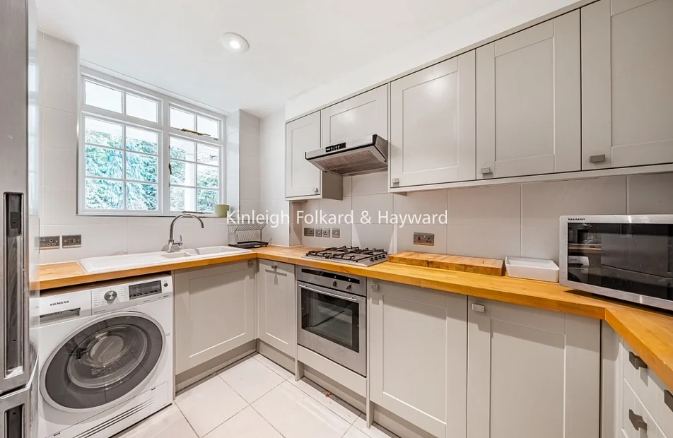Flat Maitland Park Villas in Greater London