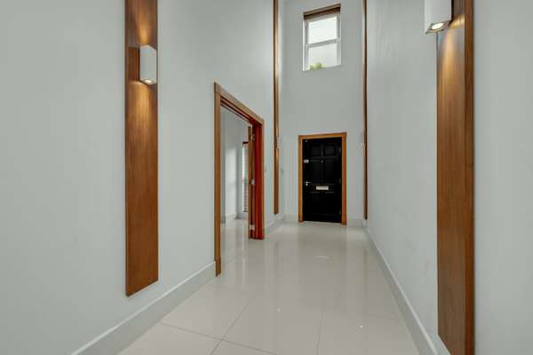 House Warren Close in Elmbridge