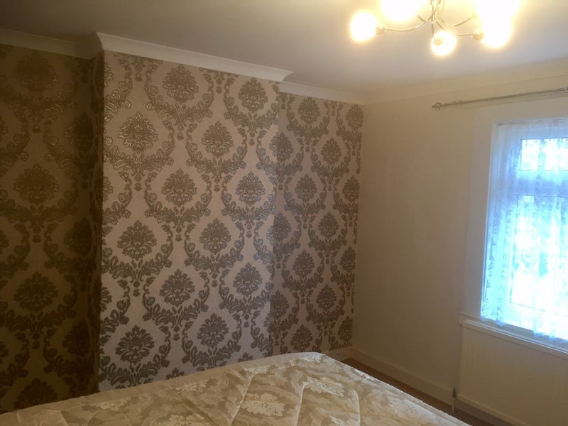 Room Pound Lane in Epsom and Ewell