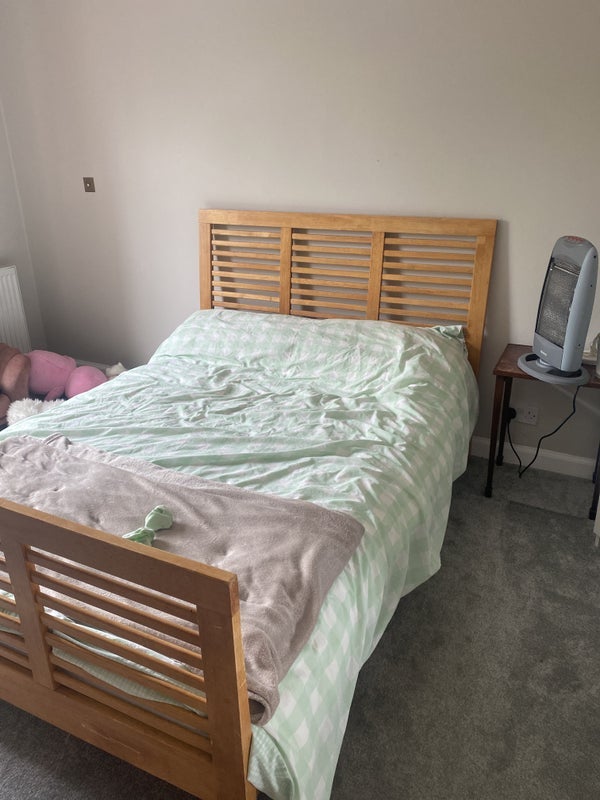 Room Comiston Road in City of Edinburgh