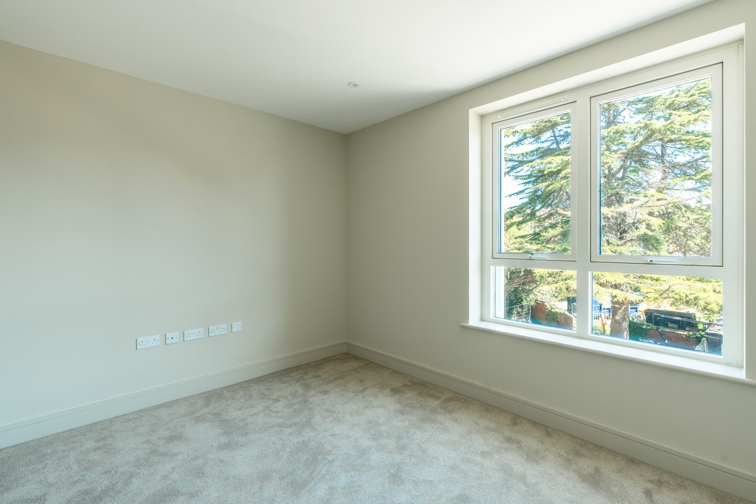 Flat Lapidge Drive in Greater London