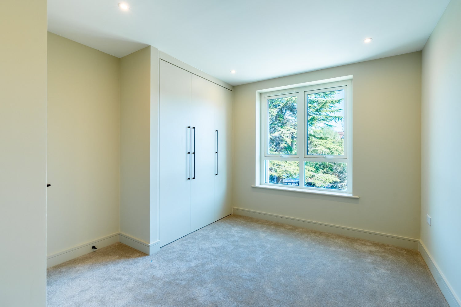 Flat Lapidge Drive in Greater London