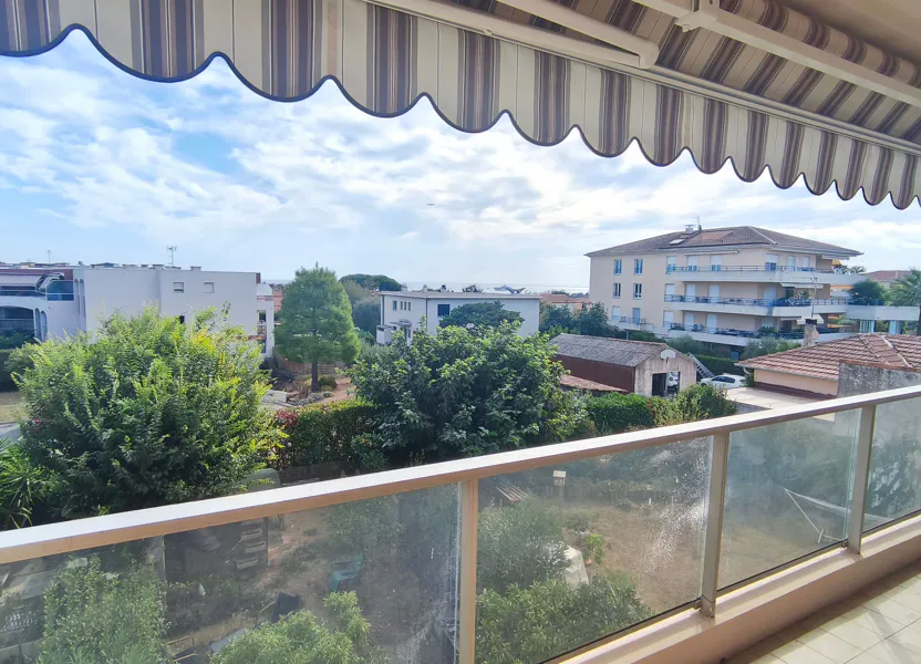 Flat Chemin du Petit Four in Antibes