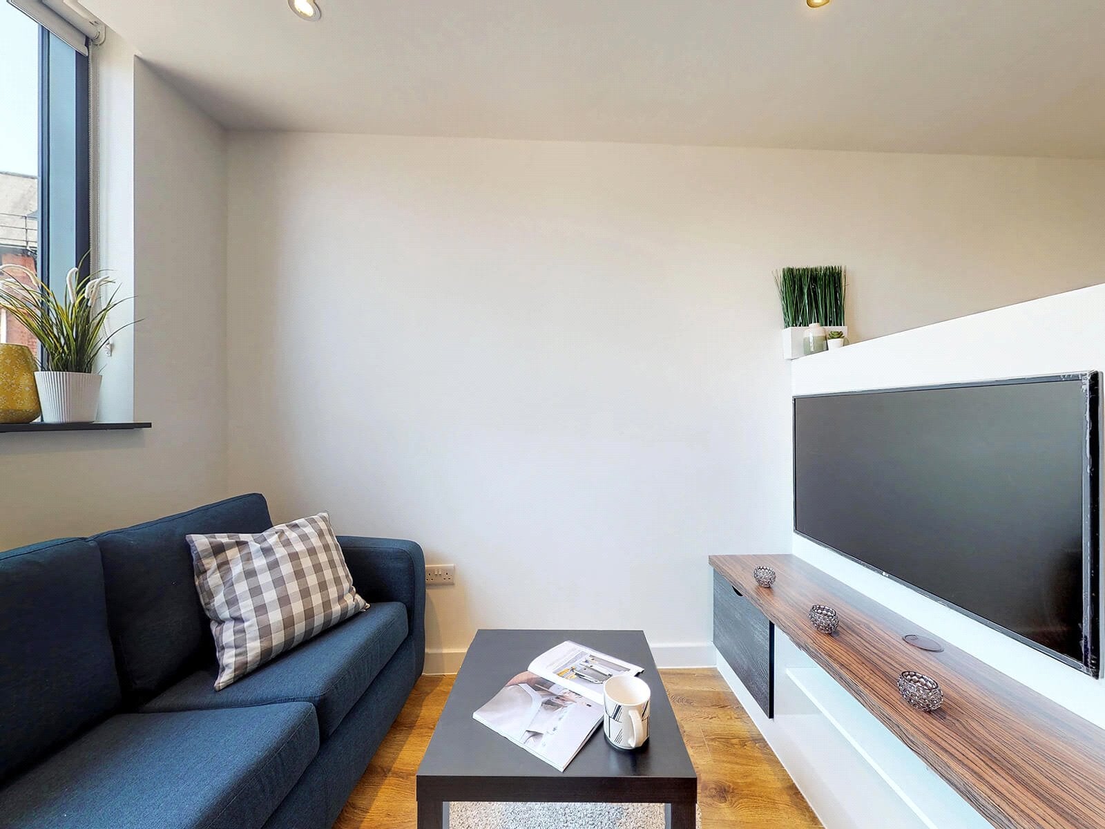 Flat Woodhouse Square in Leeds