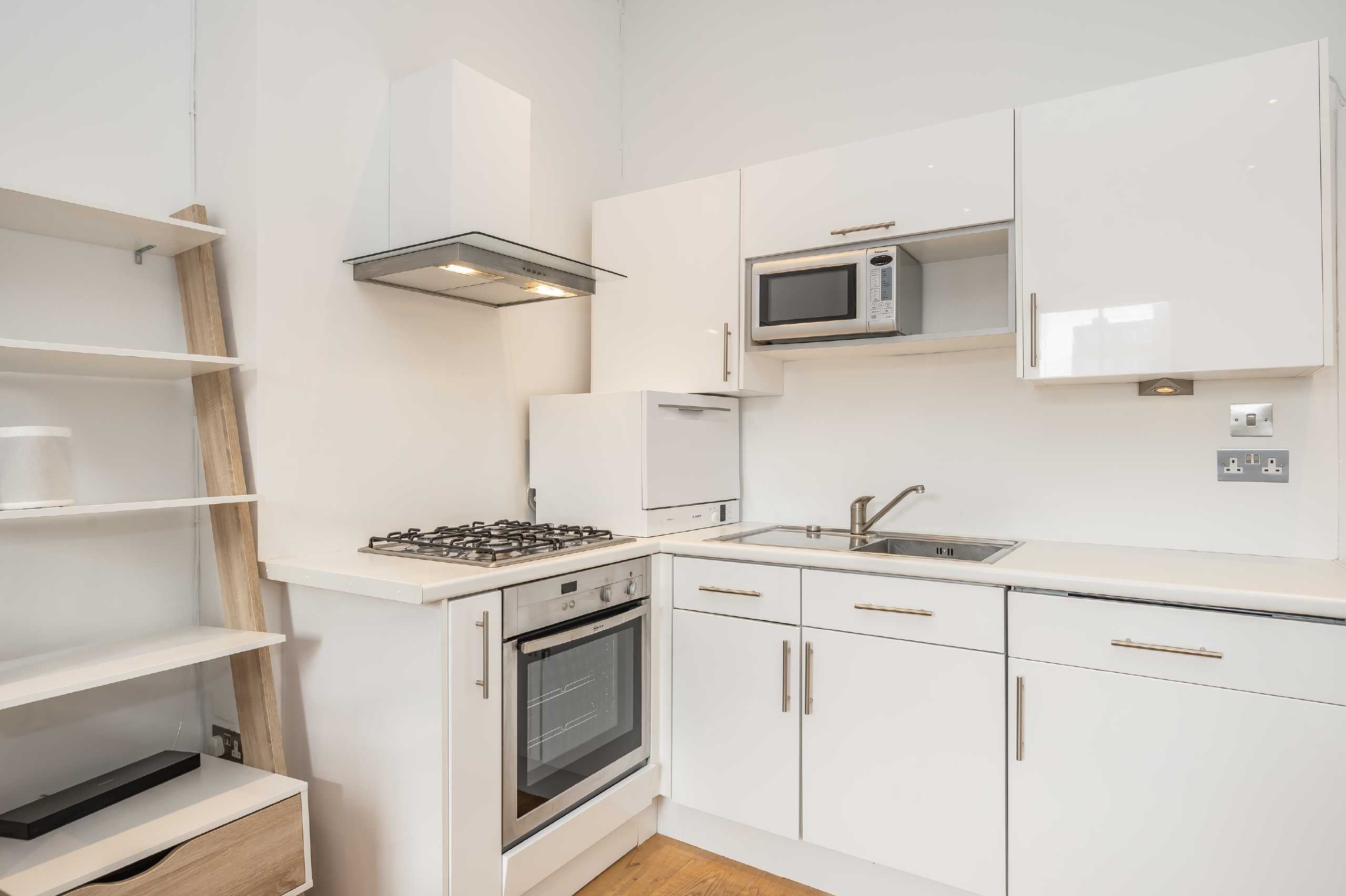 Flat Colville Terrace in Greater London