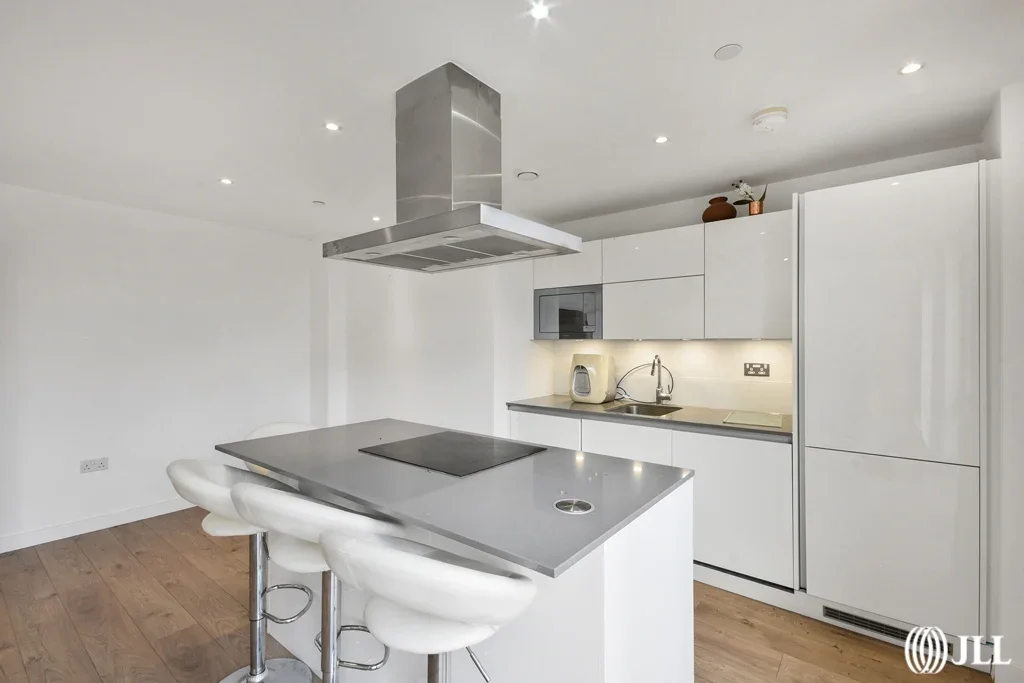 Flat Forrester Way in Greater London
