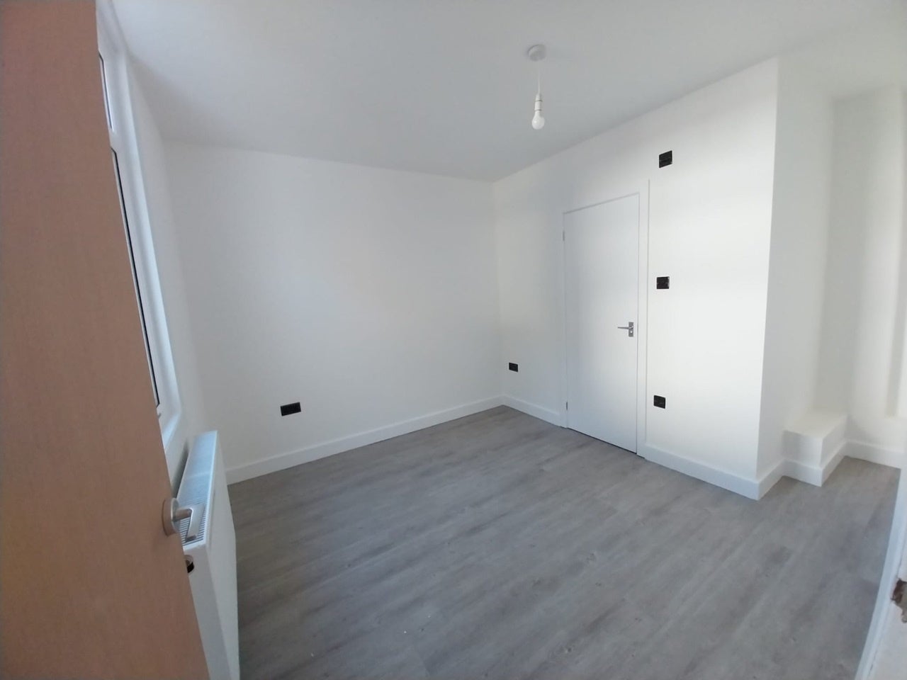 Room Upper Luton Road in Chatham