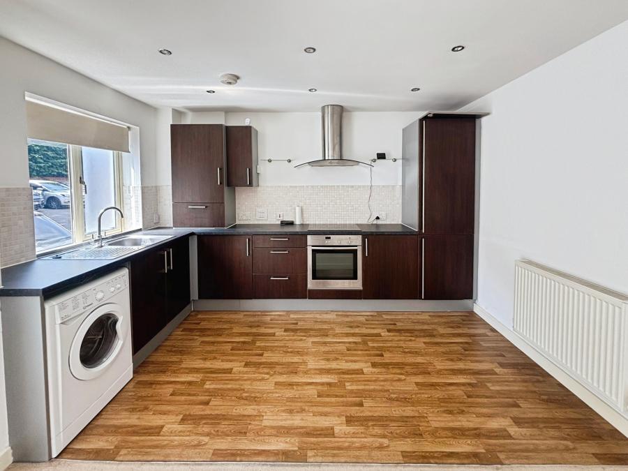 Flat Saint Christophers Court in Derby