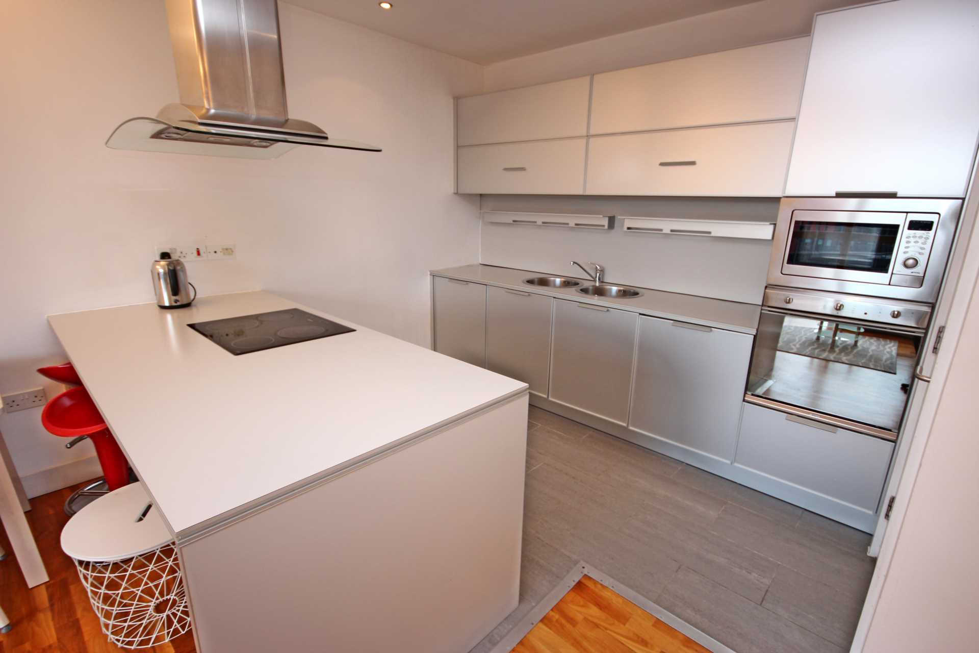 Flat Whitworth Street West in Manchester