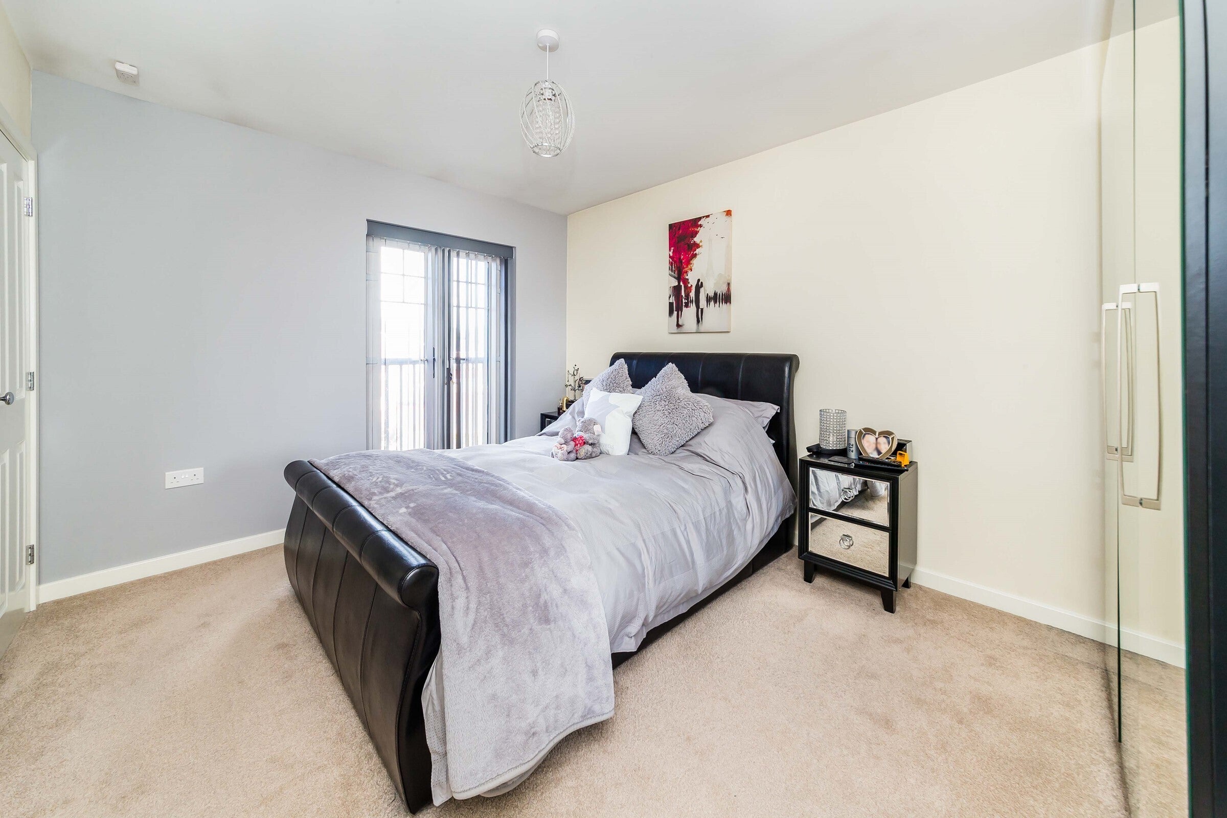 Flat Somerley Drive in Crawley