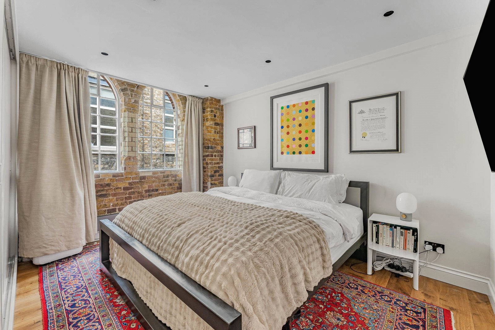 Flat Leonard Street in Greater London