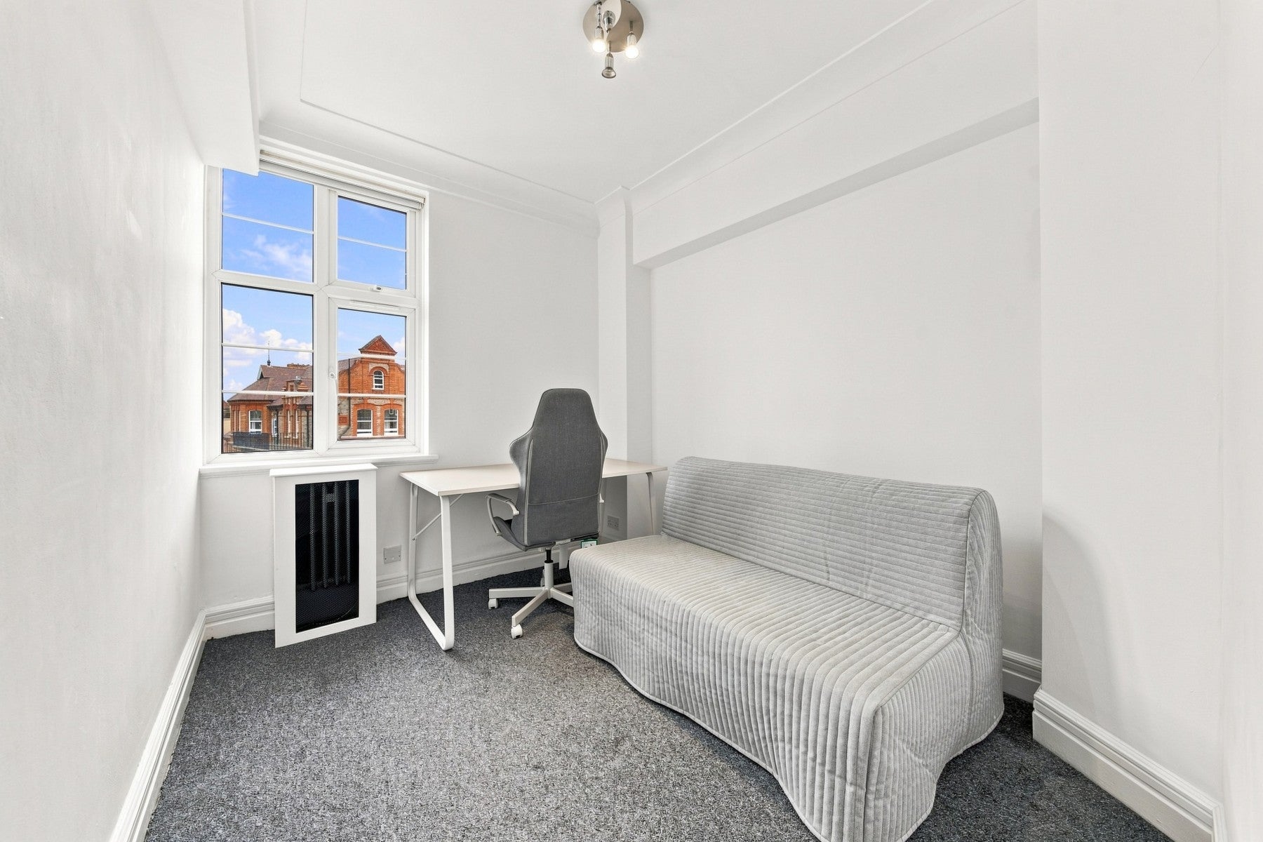 House Finchley Road in Greater London