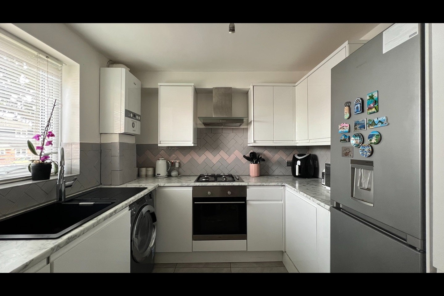 Flat Heathdene Drive in Greater London