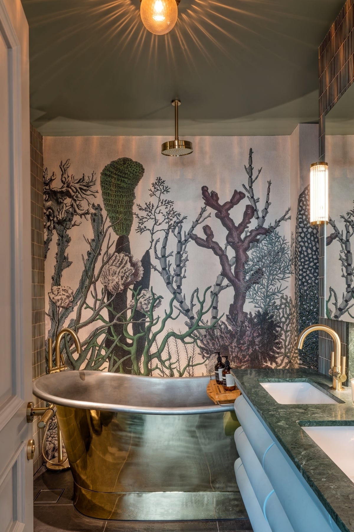 Flat Frognal Gardens in Greater London