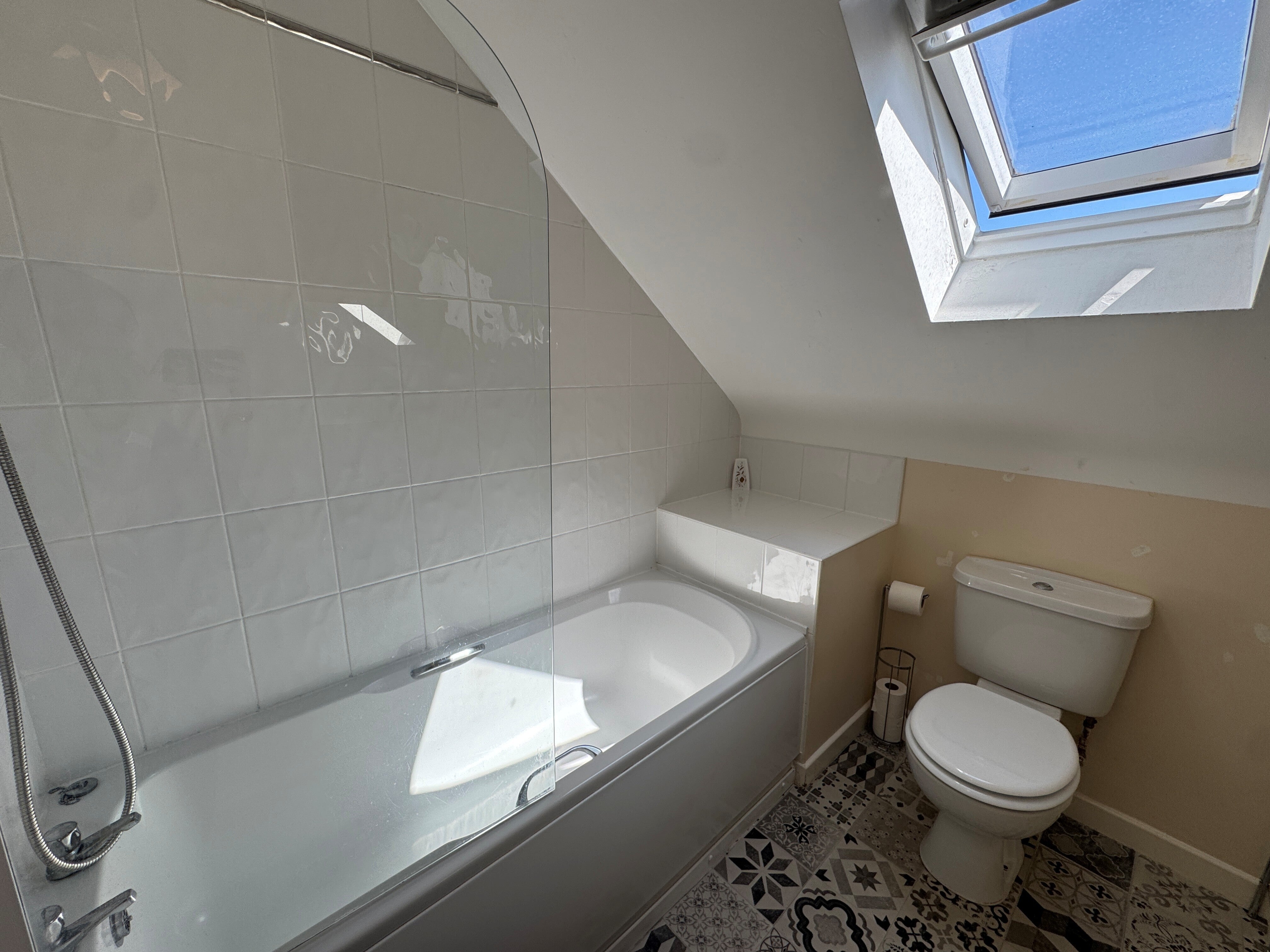 Flat Aldermoor Lane in Coventry