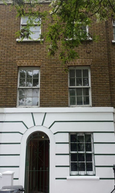 House Kendal Close in Greater London