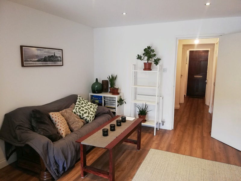 House Kendal Close in Greater London