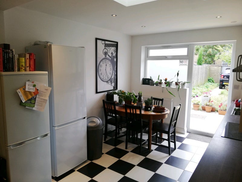 House Kendal Close in Greater London