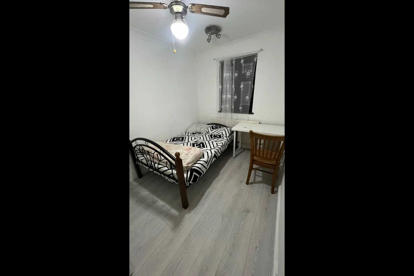 Room Blake Avenue in Greater London