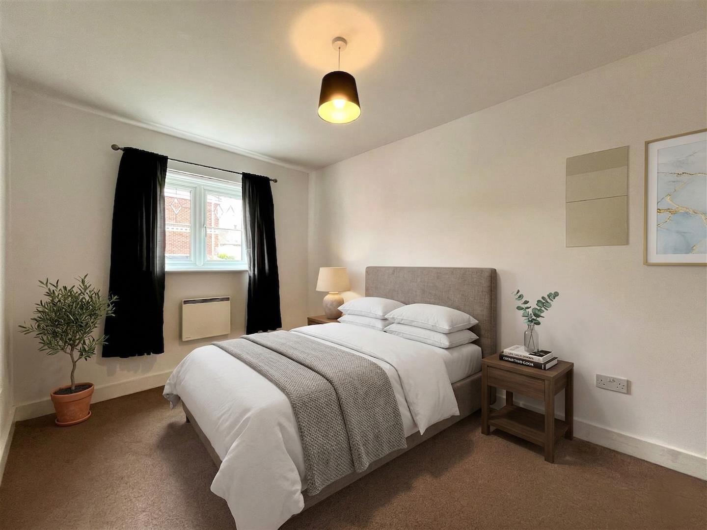 Flat Garthorp Road in Manchester