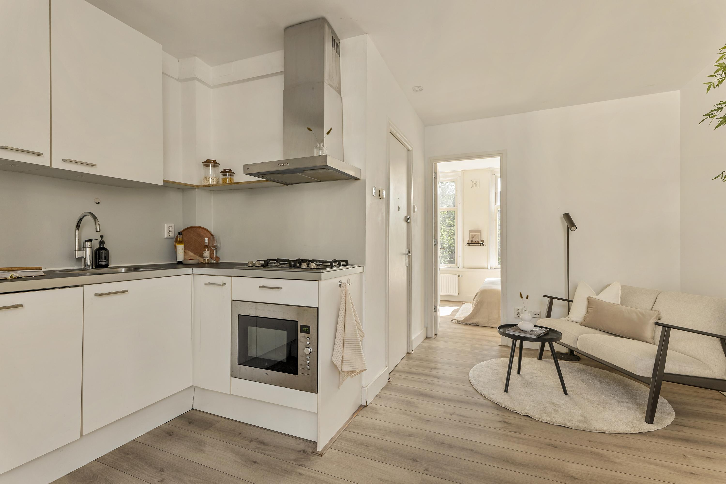 Studio te koop: Czaar Peterstraat 149-3, Amsterdam