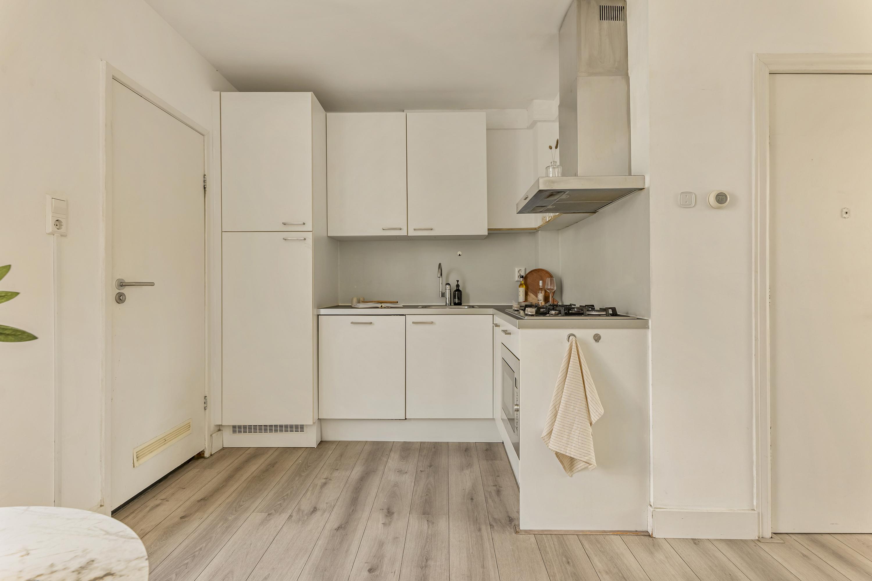Studio te koop: Czaar Peterstraat 149-3, Amsterdam